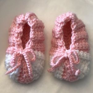 Handmade Baby Shoes White/Pink NWOT